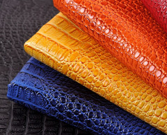 Ткань голографическая виниловая TPU 340гр+30г/м2 (рул.30 м) шир. 137см