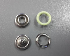 Кнопка рубашечная 9,5мм (уп.1440шт) открытая