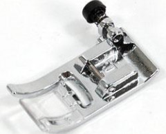 Универсальная лапка для зиг-зага с фиксатором (F035)