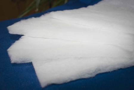 Синтепон 100% полиэстер  шир.150см (250гр) силикон+ каландрированный с двух сторон